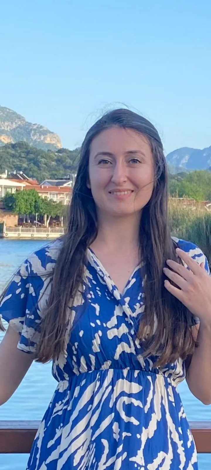 YAĞMUR ÖZDOĞAN ÜLGEN - OKUL ÖNCESİ ÖĞRETMENİ - Atlantis Kreş ve Gündüz Bakımevi öğretmeni